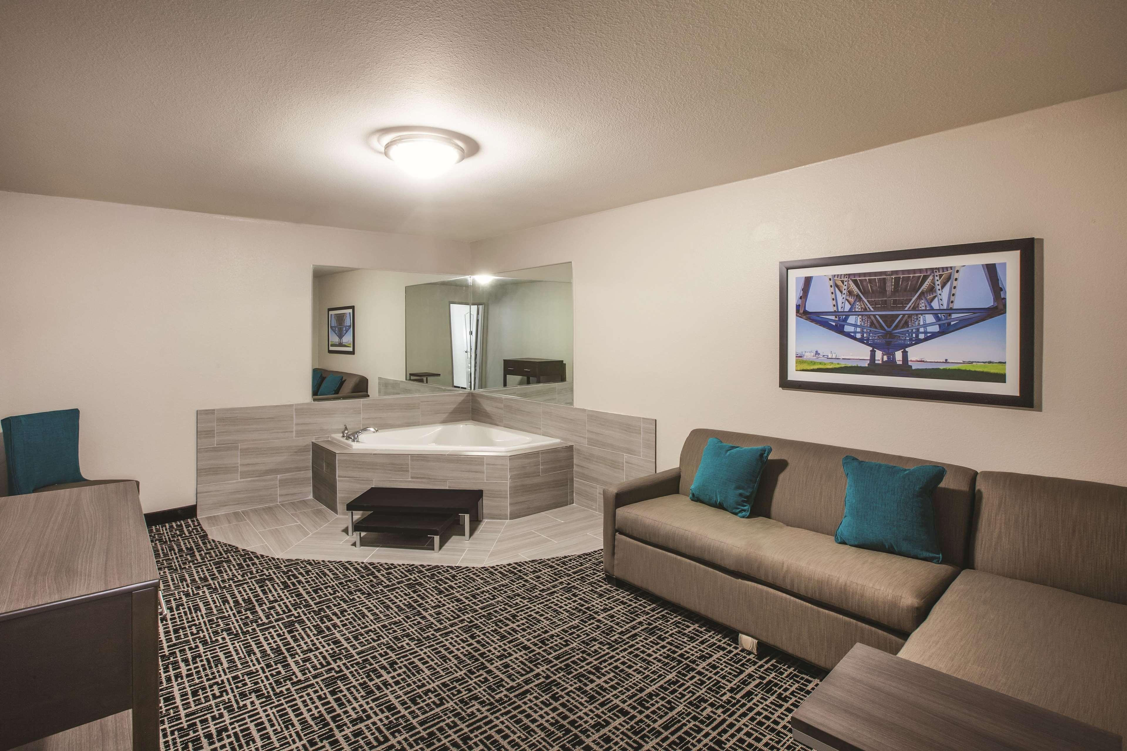 La Quinta by Wyndham Walker - Denham Springs Hotell Eksteriør bilde
